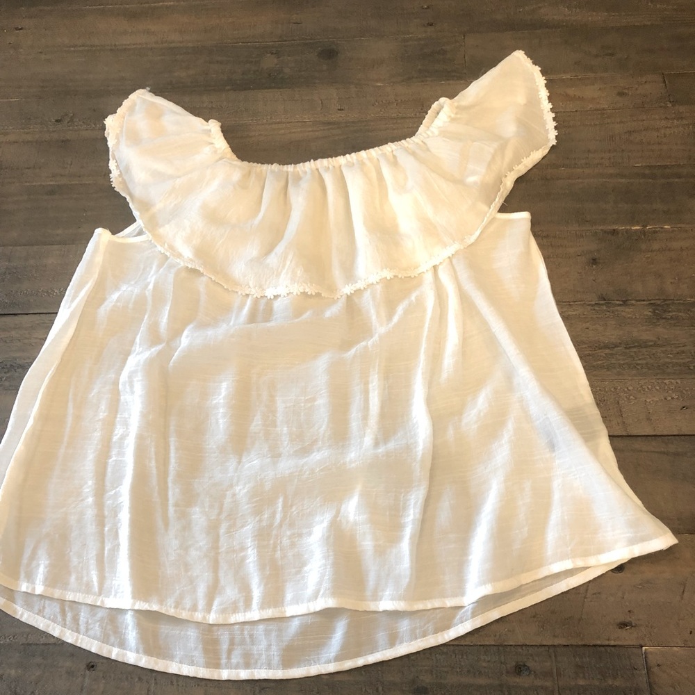 White off the shoulder top new with tags never worn size M